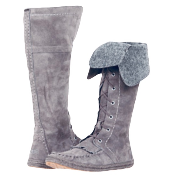UGG Australia Somaya Moccasin Gray Suede boots Sz 7 Authentic versatile look - Picture 1 of 15